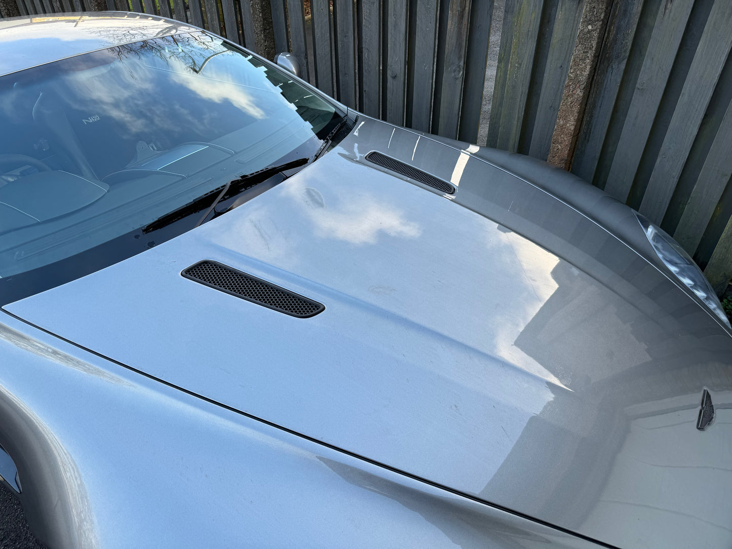 Aston Martin Vantage honeycomb bonnet vent set